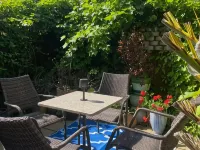 Bradstone Garden Retreat with Own Entrance فنادق في فولكستون
