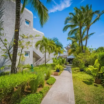 Voile Bleue Boutique Hotel