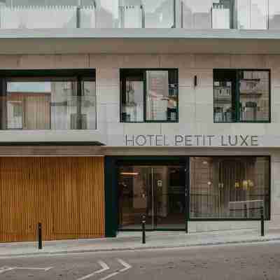 Hotel Petit Luxe Hotel Exterior