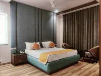 Nirvana Grand Hotel & Resort - parking