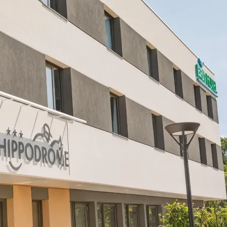 Brit Hotel - Hotel de l'Hippodrome