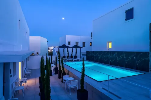 Central Boutique Hotel by Naoussa Hills Adults Only