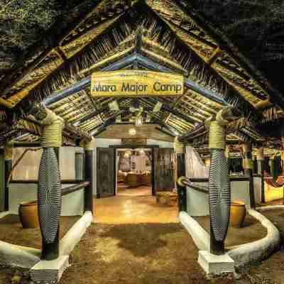 Mara Major Camp Hotel Exterior
