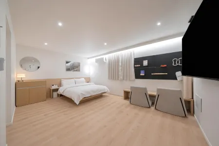 Aank Hotel Cheongju Uam 1st Branch Отели рядом с достопримечательностью «Cheongju Zoo»