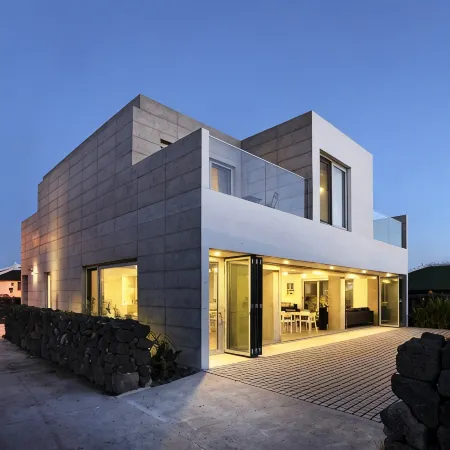 Jeju Bien Pension Отели рядом с достопримечательностью «Стадион Халлима»