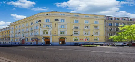Hotel Kinsky Fountain