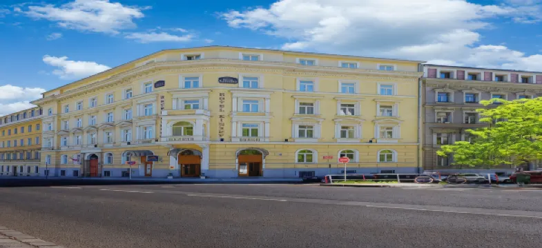 Hotel Kinsky Fountain