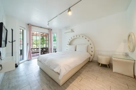 Hongcheon Terrace Morning Pension Отели рядом с достопримечательностью «Palbongsan Tourist Site»