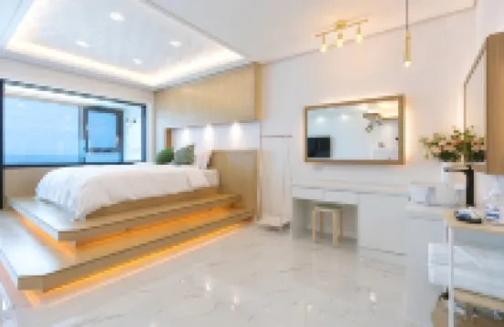 Goseong Ayajin Stay (10 Second Walk from Ayajin Beach)