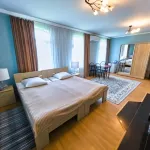 Losinyi Dvor Hotels near Dancing Forest