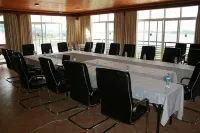 Ryan's Bay Hotel - 3-Star