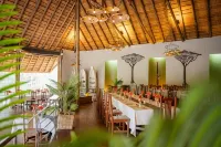 Chobe Safari Lodges - breakfast