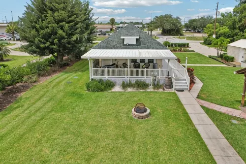3 Bedroom Lakefront Retreat Near Downtown Tavares