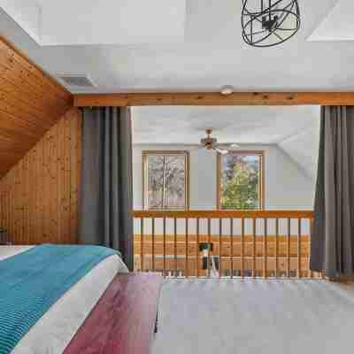 White Mountain Nest –  Ski • Hike • Storyland Rooms
