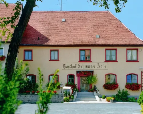 Schwarzer Adler - Hotel Garni Hotels in Landkreis Neustadt a.d.Aisch-Bad Windsheim