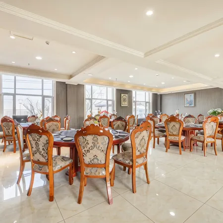 Yinlong International Hotel