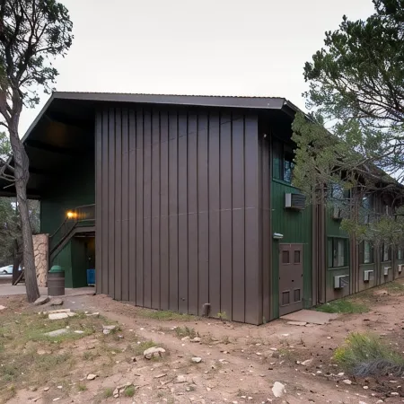 Yavapai Lodge