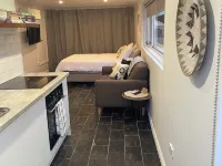 Cosy Private Studio Hotels in Bathurst