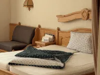 In & Out boarding house comfort room - Wi-Fi
