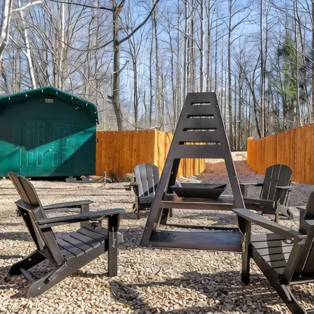 Cabin Apt 20Min to Gatlinburg Across from Ntl Park GameRoom+FirePit+Pet Friendly