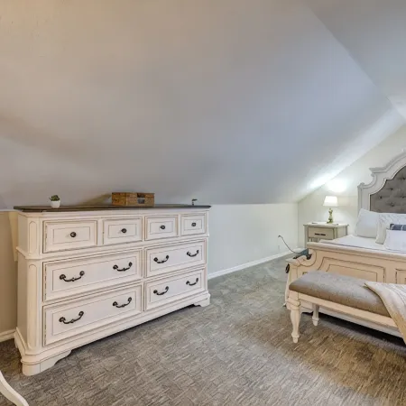 Poconos Hideaway Hot Tub, Zen Garden & Fire Pit, Hiking and Water Parks Nearby.