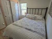 The Lily Pad: Newly Renovated, Lakefront Retreat on Shawano Lake, Sleeps 6 Hotels in Wescott