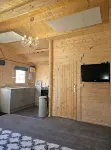 A Cosy cabin retreat - 5 mins away from Windsor and 10 mins from Legoland. - 3-Star