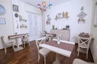 Alma Hotel - breakfast