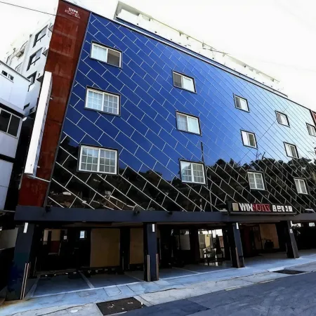 Win Hotel