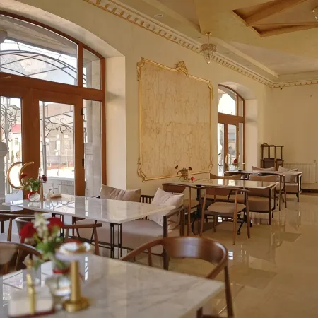 Passage Hotel Restaurant