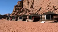 WhyDesert Camp & Jeep Tours - parkir