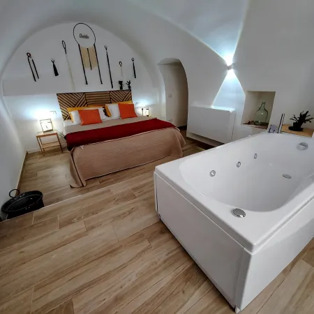 [La Chianca Jacuzzi & Stone] Cozy Apartment Hotels in Conversano