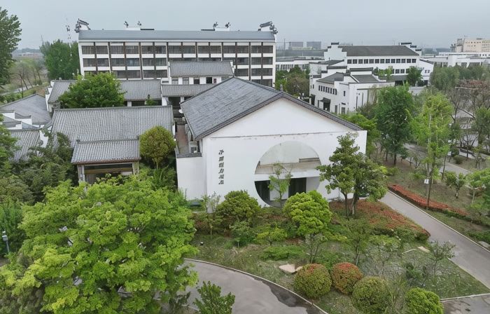 Huaibei Kaiyuan Yiju Hotel
