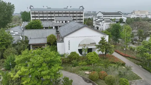 Huaibei Kaiyuan Yiju Hotel