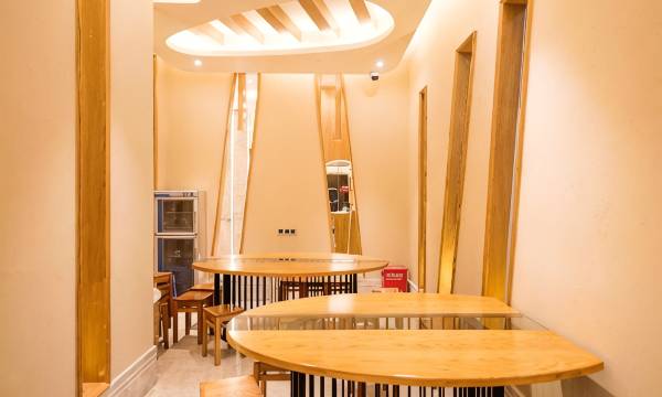 Elong Anyun Hotel (Shanghai Lujiazui Minsheng Road Subway Station)