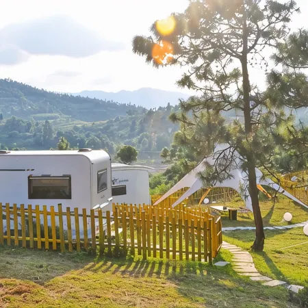 Kunming Tianmashan Hot Spring Holiday Villa