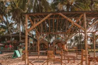 MAD Monkey Hostel Nacpan Beach
