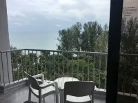 The Bayview Beach Resort - Pemandangan Pantai