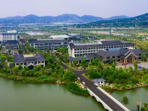 Longshan Hotel