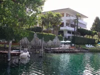 Albergo Riviera Hotels in Pettenasco