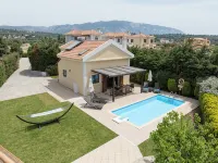 Avithos Beach 2 Mins. Private Pool & Garden. Airport 10 Minutes. - 빌라