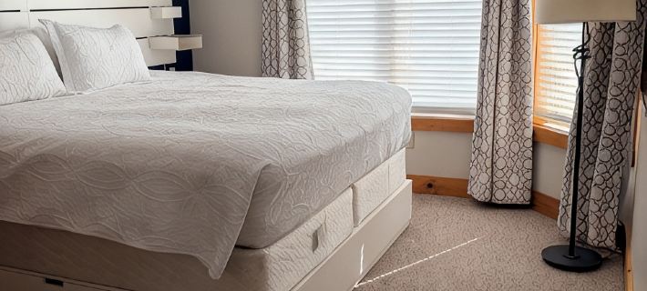 Jay Peak ski on-ski-off condo in the newest buildings directly on the mountain. Hotels in Jay