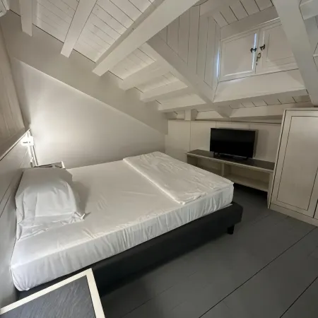 Hotel Margherita Отели рядом с достопримечательностью «Пляж Феджина»