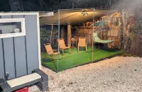 Backyard Guest House Suite - Condos