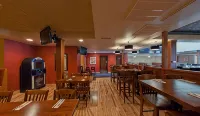 麗笙鄉村套房飯店-明尼蘇達州伍德伯裡 - 停車場