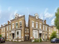 Amhurst Hotel - Bed and Breakfasts