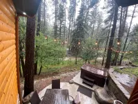 Noisy Water Cabin- 3-bdrm river front cabin Upper Canyon,Ruidoso. - ชาเลต์