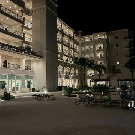 Oceanview Condo in San Miguel de Cozumel: The Landmark Resort of Cozumel