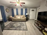 Cozy Charming house in Oswego NY, with WiFi and AC
