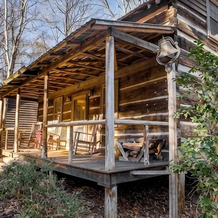 Cozy luxurious log cabin  near the rocky river